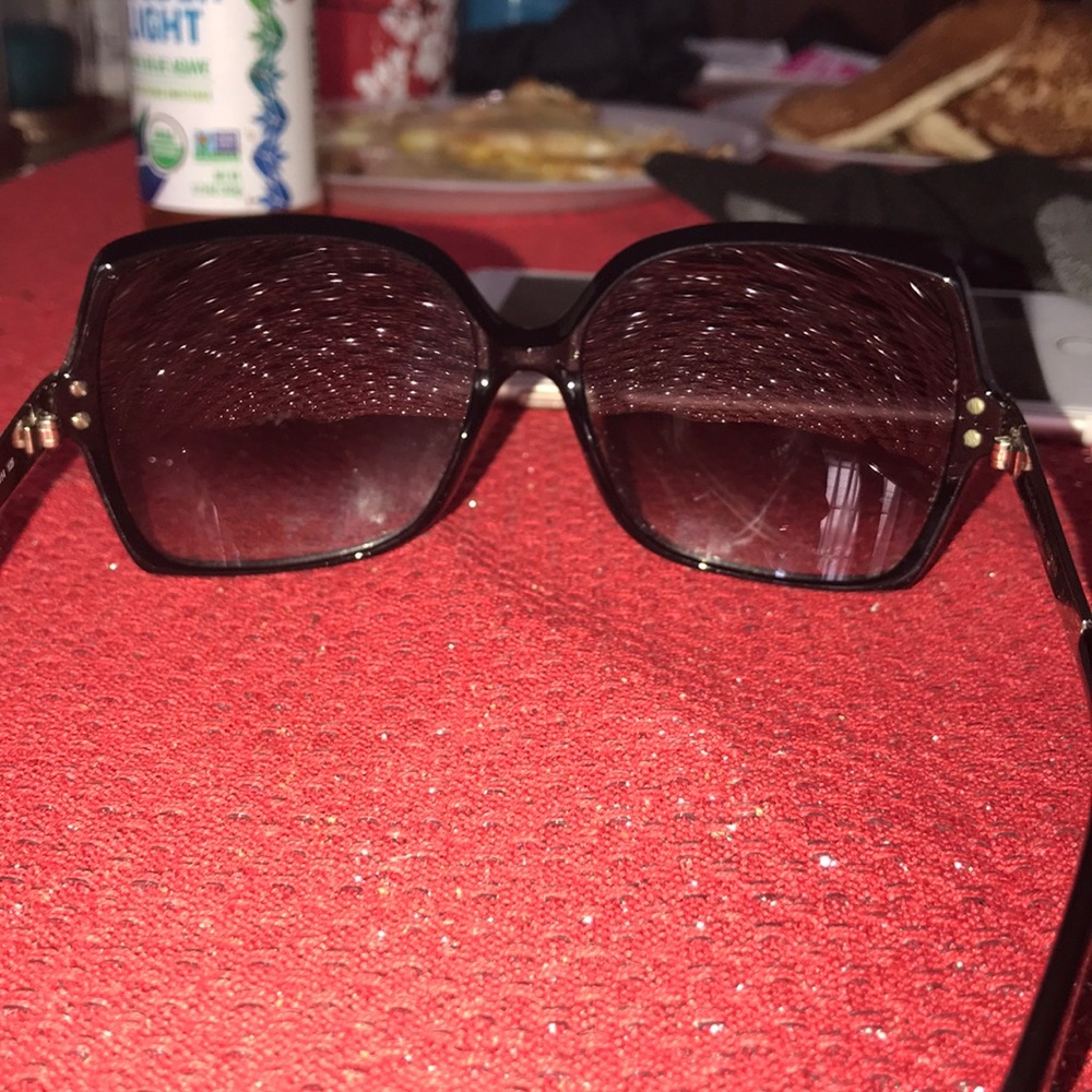 SOLD 🎈🎈🎈 Marc by Marc Jacobs sunglasses - Picture 5 of 8